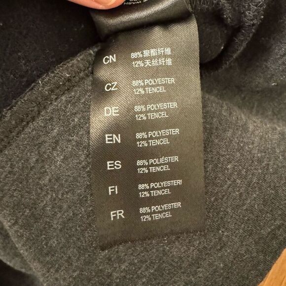 Kuhl Mock Neck Sweatshirt W/ Kangaroo Pocket Charcoal Gray Size Medium - Picture 6 of 7